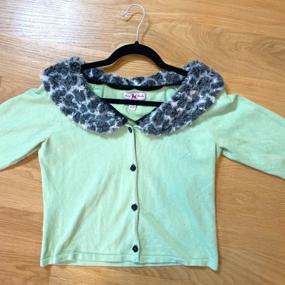 Green Cardigan with detachable faux fur collar